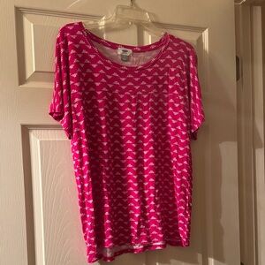 Old Navy Bright red Short Sleeve Patterned Tee Size M